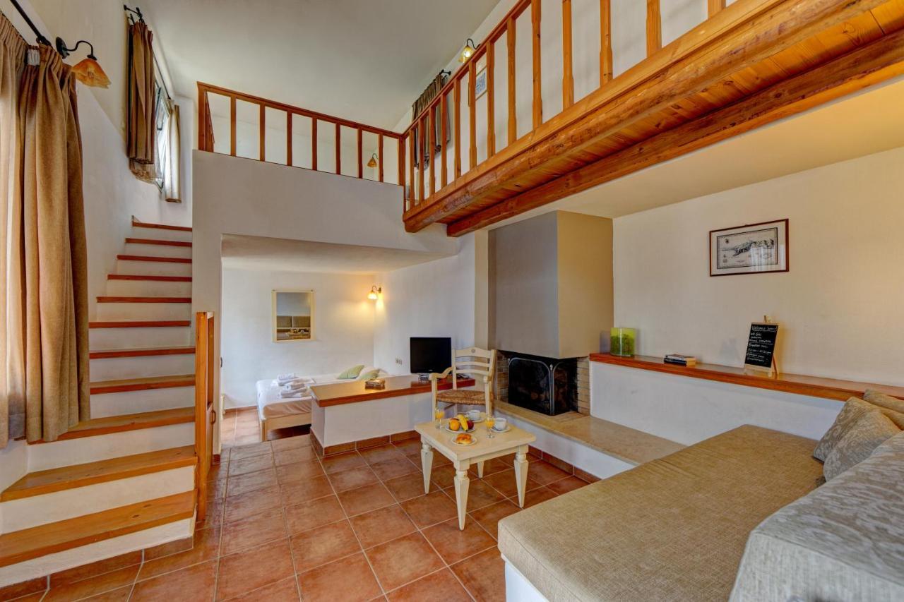 Mourtzanakis Residence - Traditional Eco Hotel In Akhládha Extérieur photo