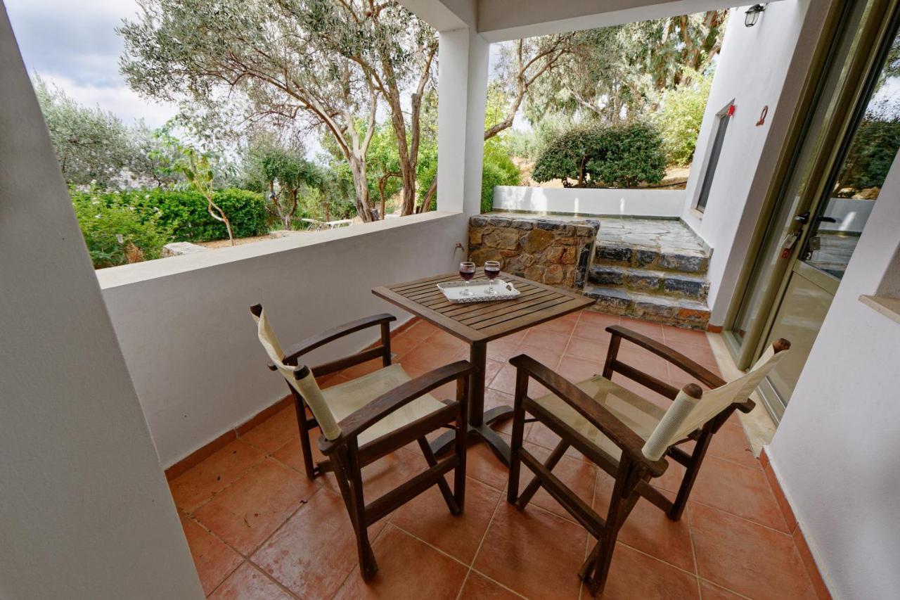 Mourtzanakis Residence - Traditional Eco Hotel In Akhládha Extérieur photo