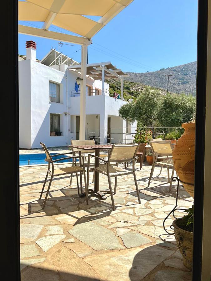 Mourtzanakis Residence - Traditional Eco Hotel In Akhládha Extérieur photo