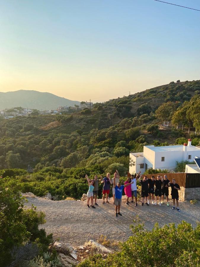 Mourtzanakis Residence - Traditional Eco Hotel In Akhládha Extérieur photo